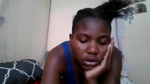 Snapshot of bigclit030 chatting on 06/01/26, 12:18 bigclit030 online show from 06/01/26, 12:18