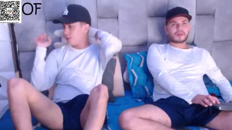 Snapshot of bigcock_couplexxx chatting on 10/29/25, 03:53 DAVID and JUAN online show from 10/29/25, 03:53