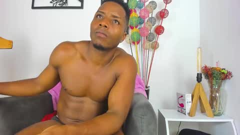 sexy muscle online show from 01/23/25, 07:32