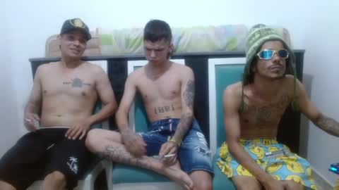 Snapshot of bigcock_white_boy chatting on 02/10/25, 11:55 bigcock_white_boy online show from 02/10/25, 11:55