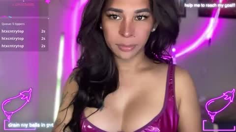 Snapshot of bigcockamanda23 chatting on 04/21/26, 05:14 queen amanda online show from 04/21/26, 05:14