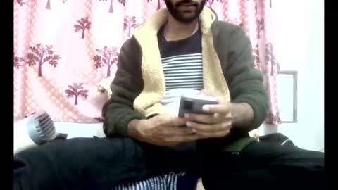 akash online show from 12/18/25, 03:51