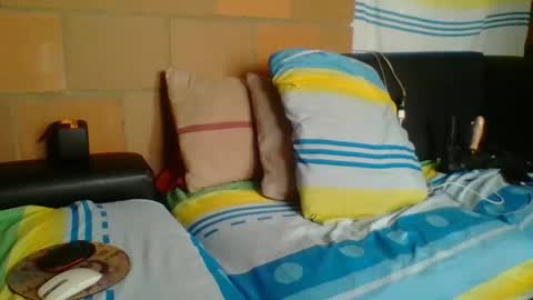 alexis online show from 12/14/25, 04:23