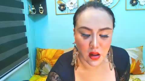 Snapshot of bigcocknloadstits chatting on 11/20/25, 08:58 Flirty Sofia online show from 11/20/25, 08:58