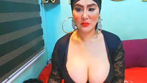 Snapshot of bigcocknloadstits chatting on 07/02/26, 03:18 Flirty Sofia online show from 07/02/26, 03:18