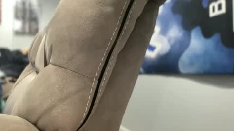 Snapshot of bigcocksuckingslut chatting on 11/13/25, 01:48 bigcocksuckingslut online show from 11/13/25, 01:48