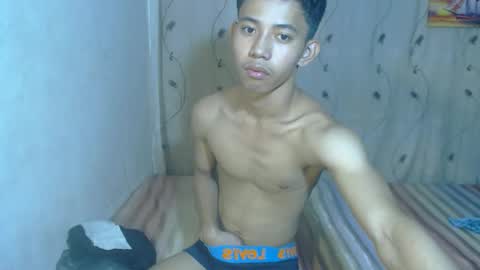 Snapshot of bigcockyummysex chatting on 10/31/25, 04:02 bigcockyummysex online show from 10/31/25, 04:02