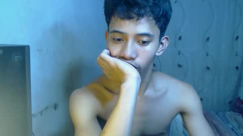 Snapshot of bigcockyummysex chatting on 11/21/25, 04:00 bigcockyummysex online show from 11/21/25, 04:00