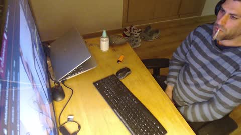 Snapshot of bigcok35spain chatting on 01/31/25, 01:01 bigcok35spain online show from 01/31/25, 01:01