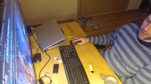 Snapshot of bigcok35spain chatting on 02/01/25, 09:29 bigcok35spain online show from 02/01/25, 09:29