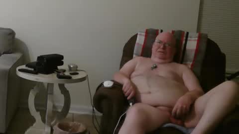 Snapshot of bigcraig123 chatting on 10/20/25, 10:49 Craig online show from 10/20/25, 10:49
