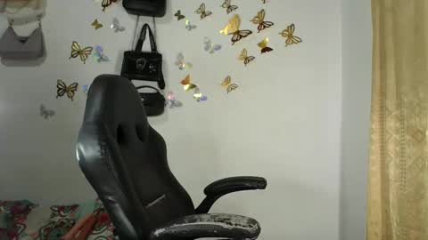 cristina online show from 11/03/25, 03:19