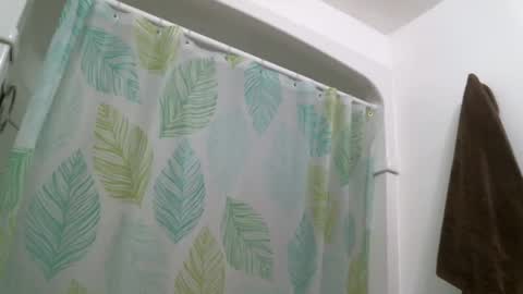 bg online show from 11/23/25, 07:46