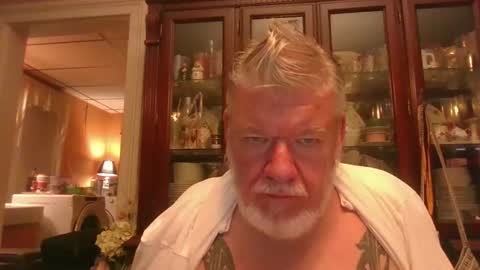 Snapshot of bigdaddybear1244 chatting on 06/11/26, 02:53 BigDaddyBear online show from 06/11/26, 02:53