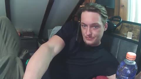 Snapshot of bigdaddycumz chatting on 10/30/25, 09:15 Bigdaddycumz online show from 10/30/25, 09:15