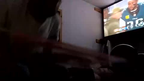 Snapshot of bigdbandit833242 chatting on 11/17/25, 02:28 bigdbandit833242 online show from 11/17/25, 02:28