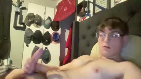 Snapshot of bigdick10082 chatting on 02/05/26, 03:44 bigdick10082 online show from 02/05/26, 03:44