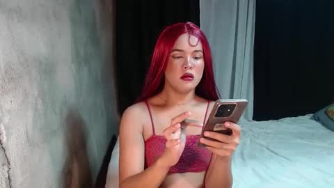 Snapshot of bigdick_rhowe chatting on 11/18/25, 01:44 bigdick_rhowe online show from 11/18/25, 01:44