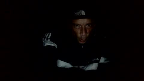 Snapshot of bigdickdangles472924 chatting on 09/18/25, 09:17 bigdickdangles472924 online show from 09/18/25, 09:17