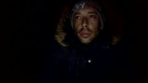 Snapshot of bigdickdangles472924 chatting on 11/16/25, 09:42 bigdickdangles472924 online show from 11/16/25, 09:42