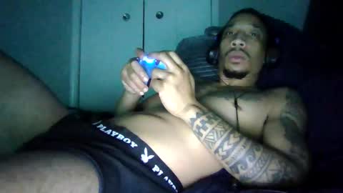 Snapshot of bigdickmarixxx chatting on 11/18/25, 07:02 bigdickmarixxx online show from 11/18/25, 07:02