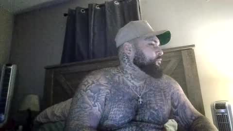 Snapshot of bigdickrican94 chatting on 12/15/25, 10:25 bigdickrican94 online show from 12/15/25, 10:25