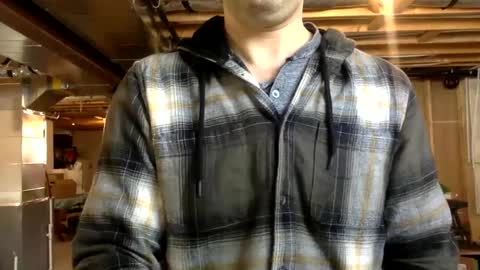 Snapshot of bigdickshowoff9877 chatting on 02/10/25, 03:21 Bigdickshowoff9877 online show from 02/10/25, 03:21