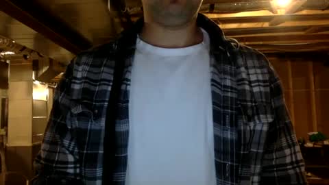 Snapshot of bigdickshowoff9877 chatting on 02/24/25, 07:00 Bigdickshowoff9877 online show from 02/24/25, 07:00