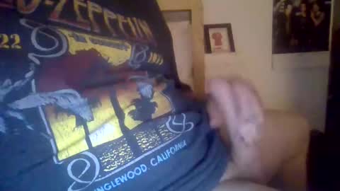 Snapshot of bigdickwillywonka11 chatting on 01/25/25, 01:10 bigdickwillywonka11 online show from 01/25/25, 01:10