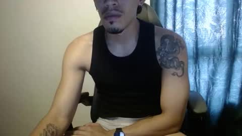 Snapshot of bigdragonboy chatting on 04/22/26, 10:33 BigDragonBoy online show from 04/22/26, 10:33