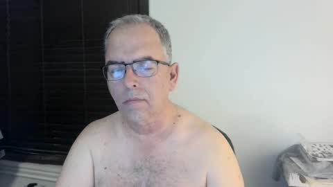 Snapshot of bigdylan17 chatting on 12/09/24, 06:01 Dylan 56 Taleah 53 online show from 12/09/24, 06:01