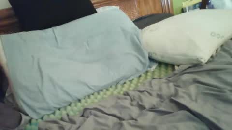 bigdyllpickle online show from 05/09/26, 07:41