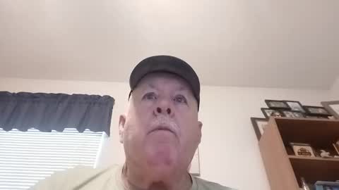 Snapshot of bigeoo76 chatting on 06/05/26, 02:34 bigeoo76 online show from 06/05/26, 02:34