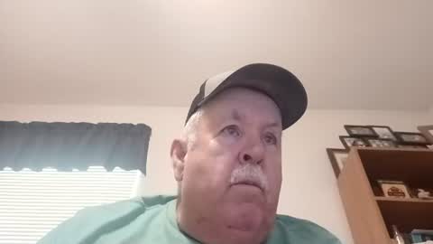 Snapshot of bigeoo76 chatting on 06/27/26, 06:57 bigeoo76 online show from 06/27/26, 06:57