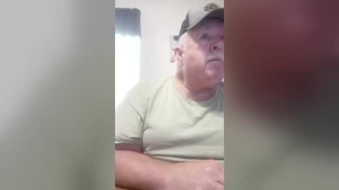 Snapshot of bigeoo76 chatting on 07/20/26, 07:05 bigeoo76 online show from 07/20/26, 07:05