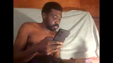 Snapshot of biggbic36 chatting on 12/09/24, 02:02 biggbic36 online show from 12/09/24, 02:02