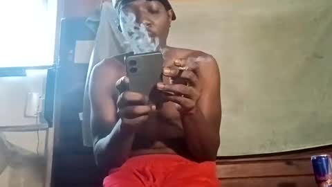 Snapshot of biggbic36 chatting on 09/16/25, 03:02 biggbic36 online show from 09/16/25, 03:02