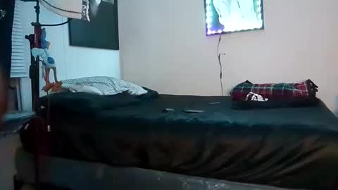 Snapshot of biggdicc03763899 chatting on 10/05/25, 05:17 Slanggindicc online show from 10/05/25, 05:17