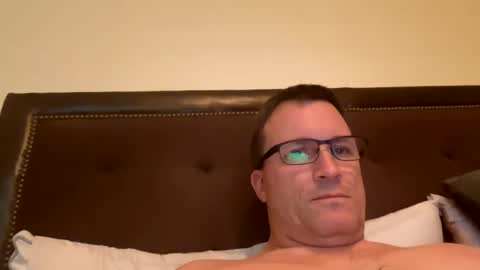 bigger22332233 online show from 12/23/24, 01:08