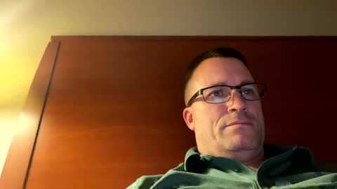 bigger22332233 online show from 02/20/25, 05:12