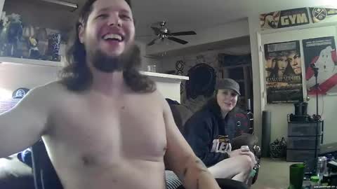 biggerisbetter21 online show from 12/13/24, 09:35