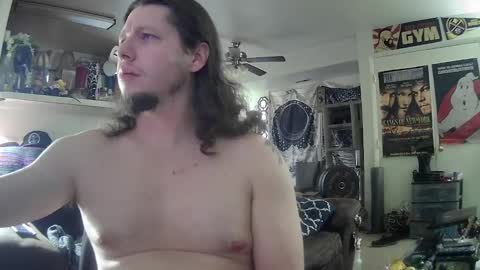 biggerisbetter21 online show from 02/27/25, 07:04