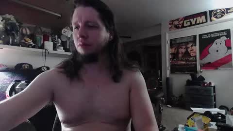 biggerisbetter21 online show from 10/26/25, 09:48