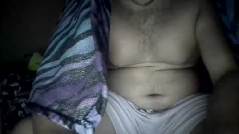 Snapshot of biggerthanasnicker chatting on 12/23/24, 04:39 biggerthanasnicker online show from 12/23/24, 04:39