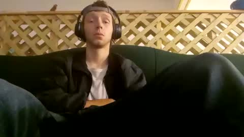 Snapshot of biggestboiiii chatting on 02/03/25, 03:20 biggestboiiii online show from 02/03/25, 03:20