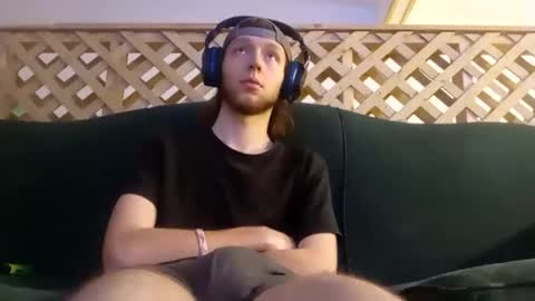 Snapshot of biggestboiiii chatting on 09/09/25, 05:51 biggestboiiii online show from 09/09/25, 05:51