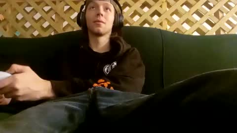 Snapshot of biggestboiiii chatting on 11/09/25, 01:48 biggestboiiii online show from 11/09/25, 01:48