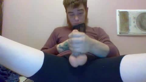 Snapshot of biggingerdick04 chatting on 12/15/25, 05:50 biggingerdick04 online show from 12/15/25, 05:50