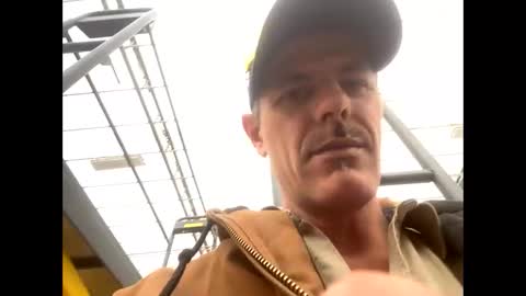 Snapshot of biggymemo69 chatting on 12/17/24, 05:15 biggymemo69 online show from 12/17/24, 05:15