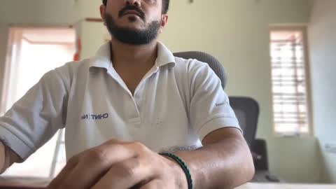 bighandsomesatisfy online show from 10/26/25, 10:10